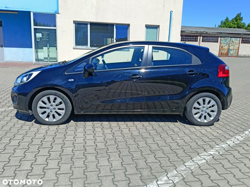 Kia Rio 1.2 Attract - 5