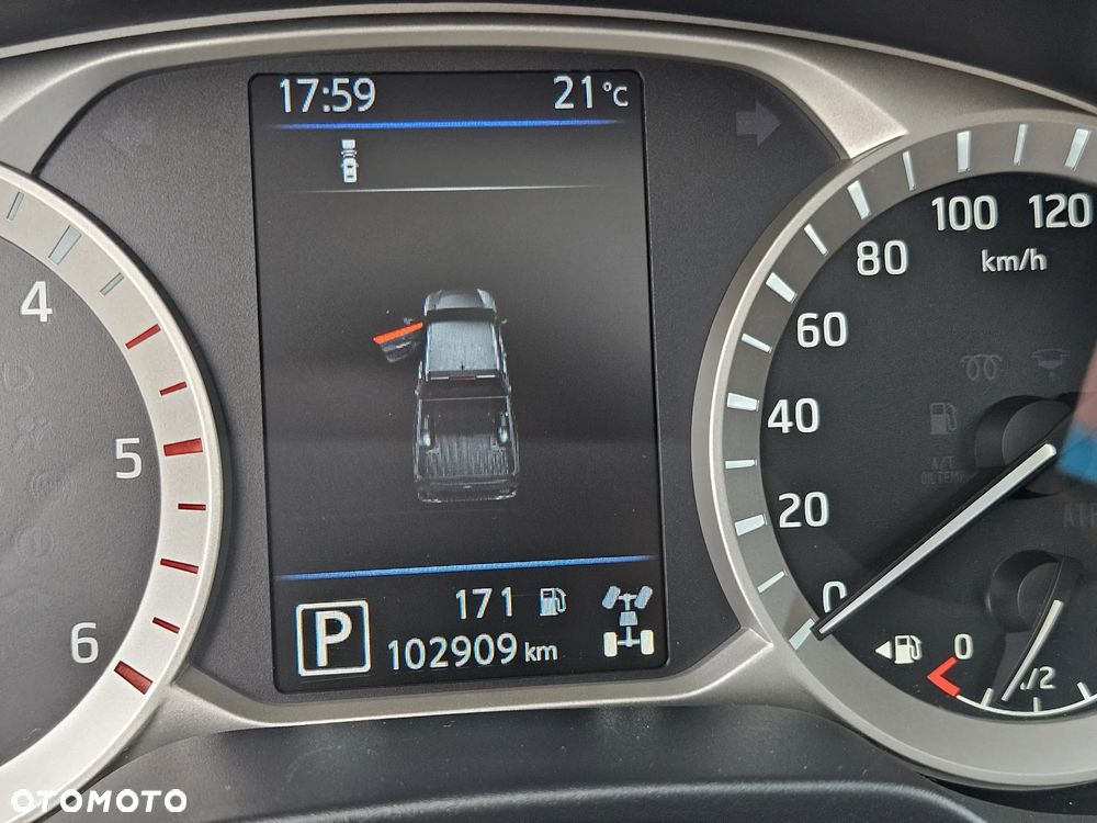 Nissan Navara - 7