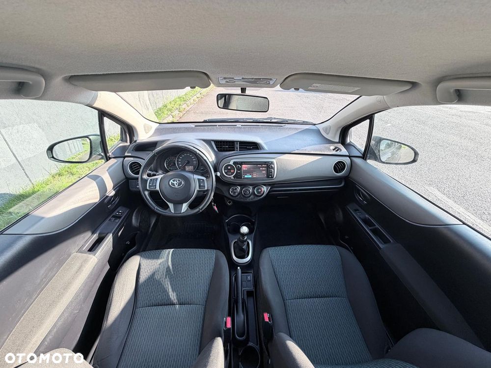 Toyota Yaris 1.33 Premium - 19