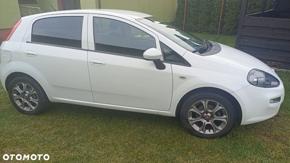 Fiat Punto 1.4 Easy Pakiet Easy Plus S&S - 4
