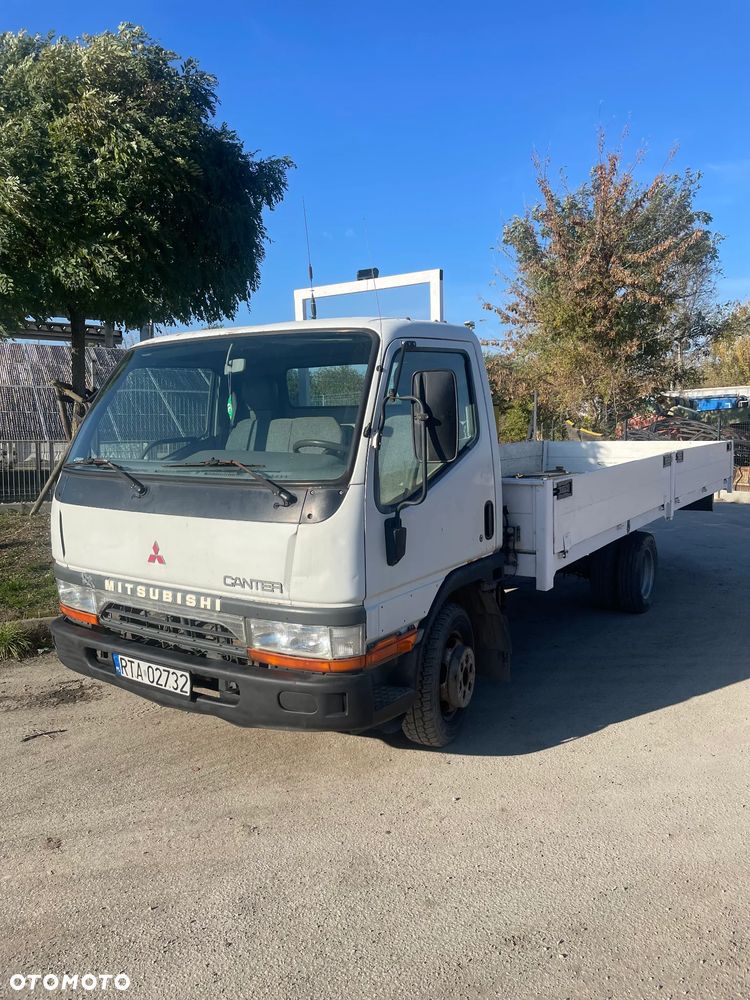 Mitsubishi CANTER - 1