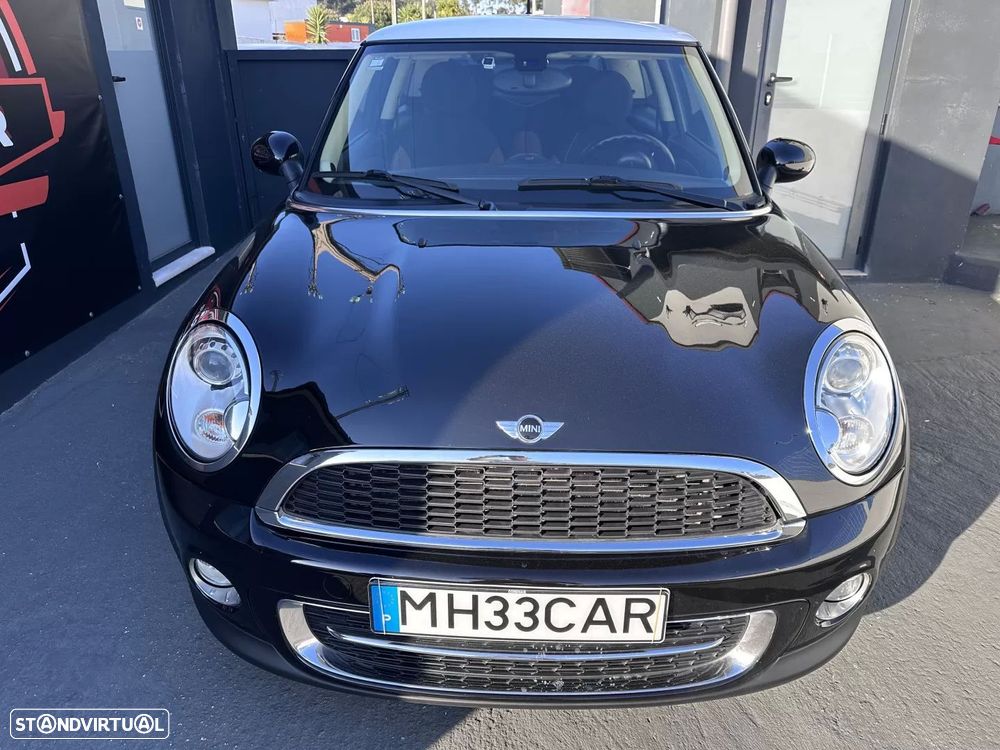 MINI 3 Portas Cooper D - 2