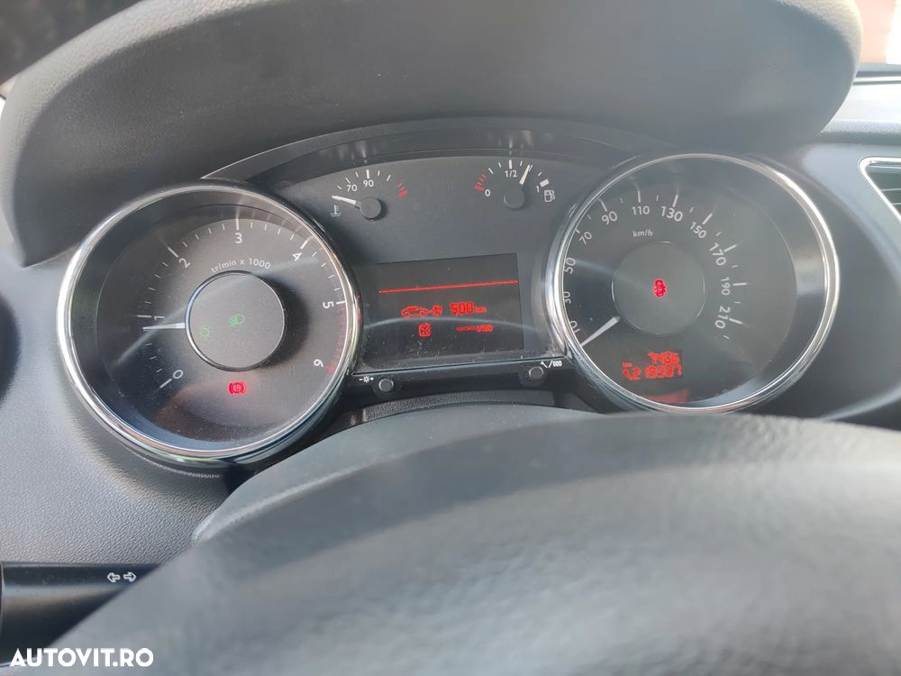 Peugeot 3008 2.0 HDI Premium Pack - 14