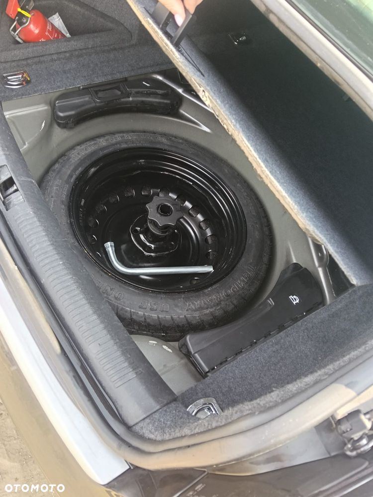 Audi A4 Limousine - 6