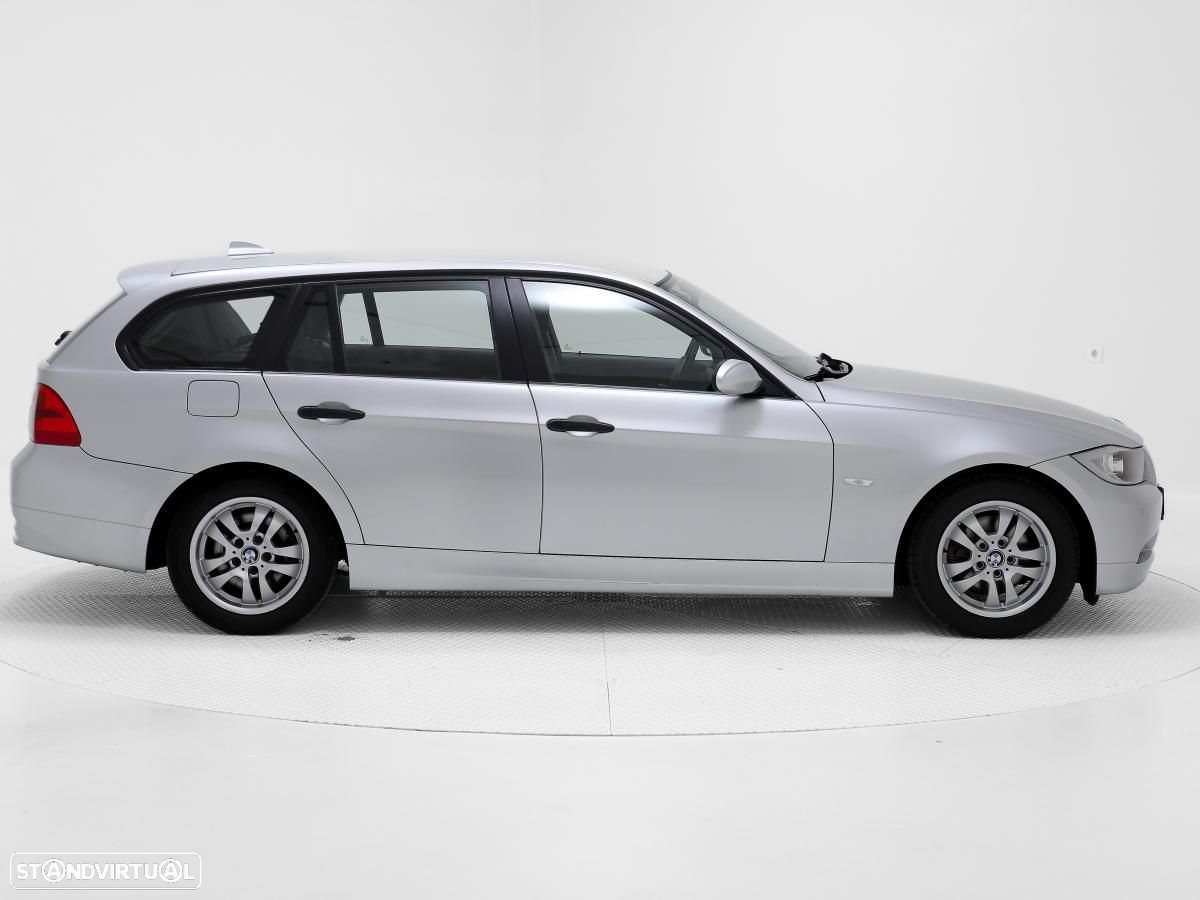 BMW 320 d Touring - 2