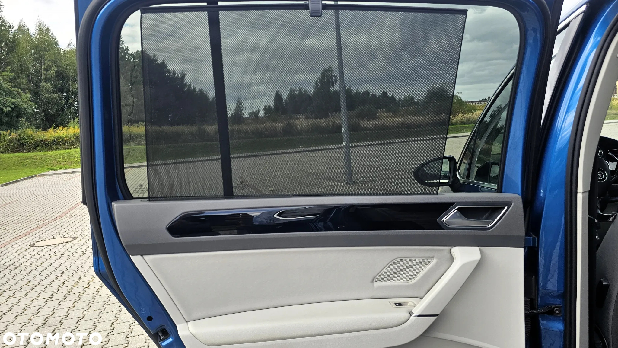 Volkswagen Touran 2.0 TDI BMT Highline - 16