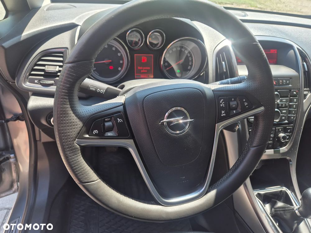 Opel Astra 1.4 Turbo Cosmo - 13
