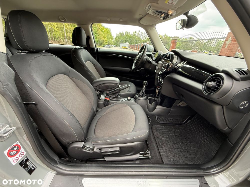 MINI Cooper Classic Trim - 32
