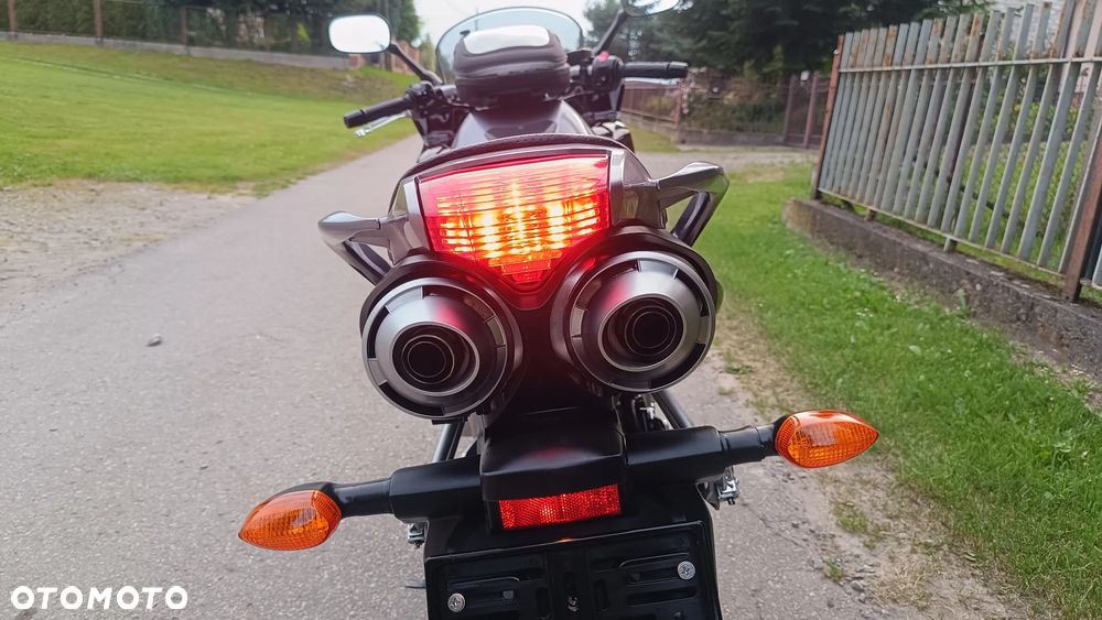 Yamaha FZ - 14