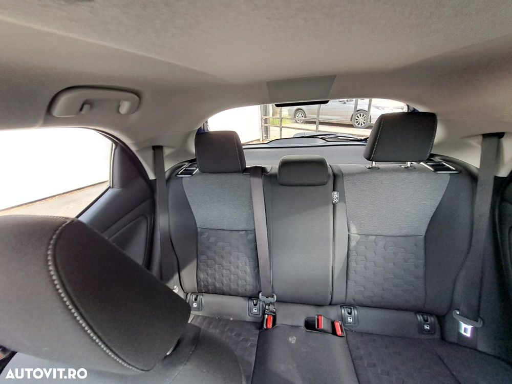 Toyota Yaris - 12