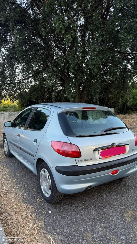 Peugeot 206 1.1 XR - 1