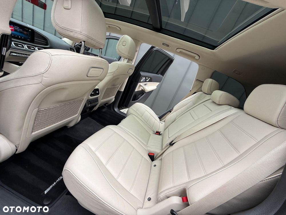 Mercedes-Benz GLS - 16