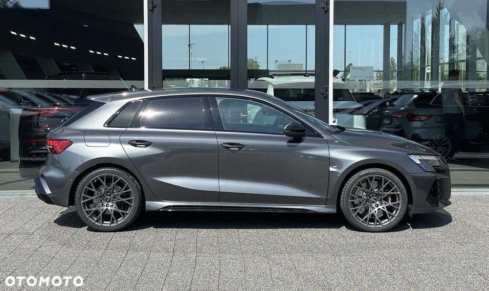 Audi RS3 Sportback - 2