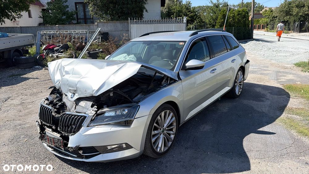 Skoda Superb 2.0 TDI DSG Active - 1
