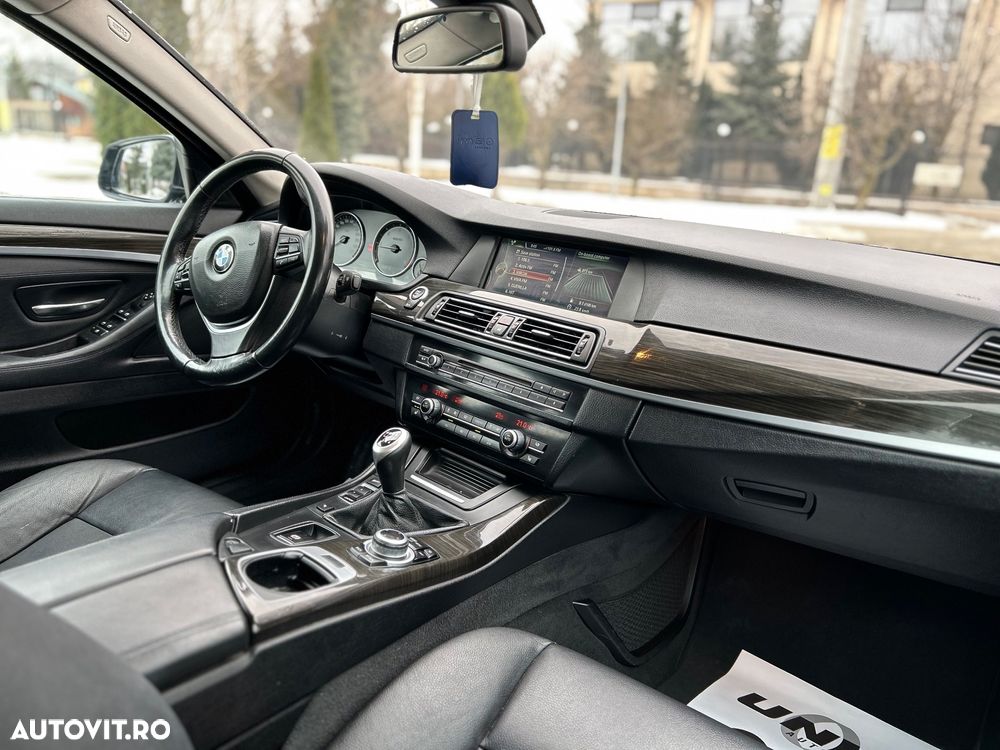 BMW Seria 5 520d Luxury Line - 8