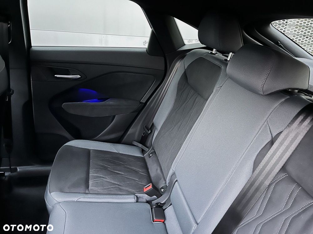 Audi Q3 Sportback - 16