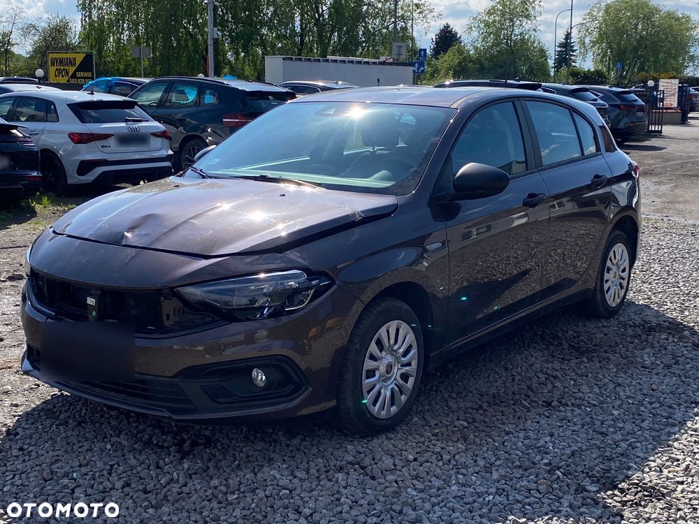 Fiat Tipo - 12