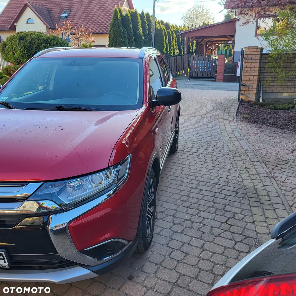 Mitsubishi Outlander - 10