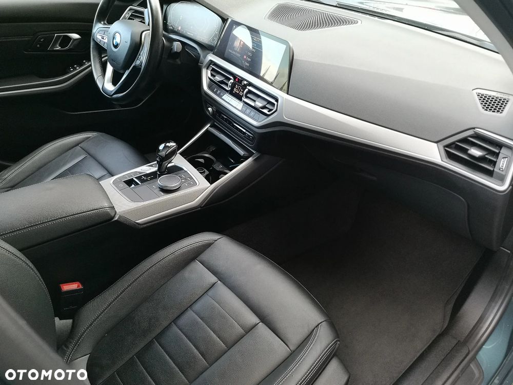 BMW Seria 3 320i Advantage - 14