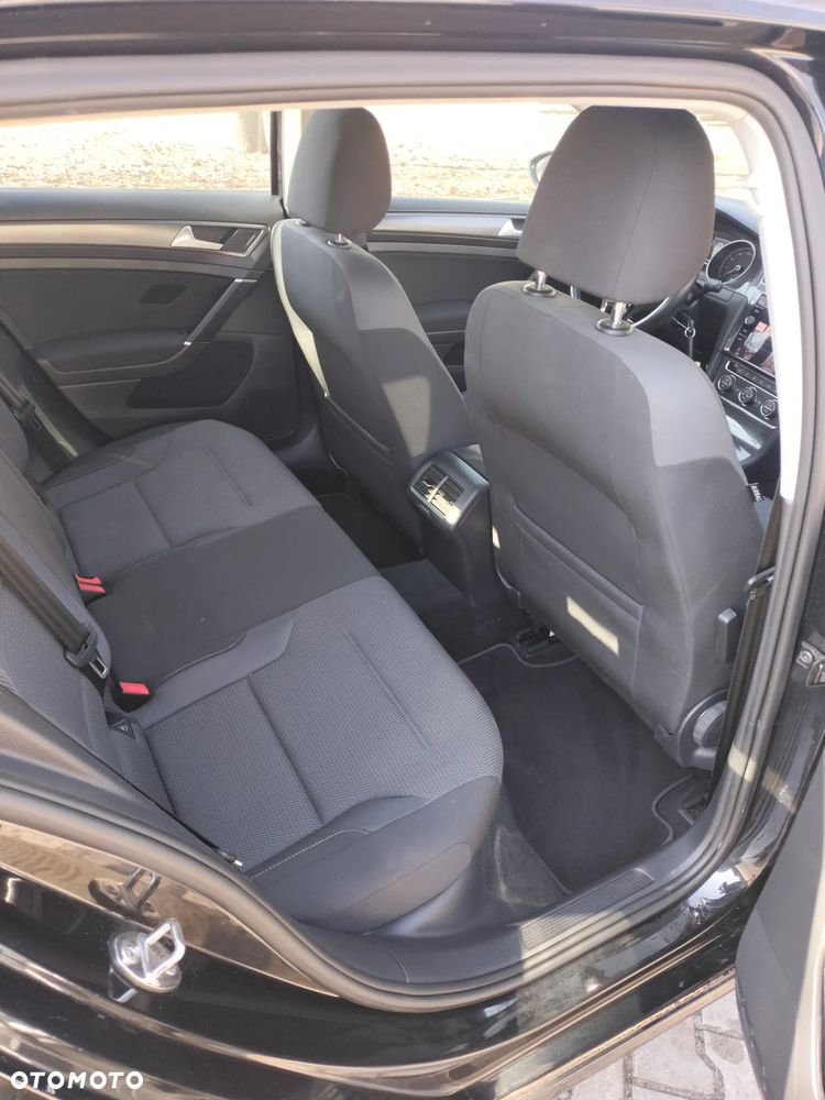Volkswagen Golf 1.0 TSI BMT Comfortline - 22