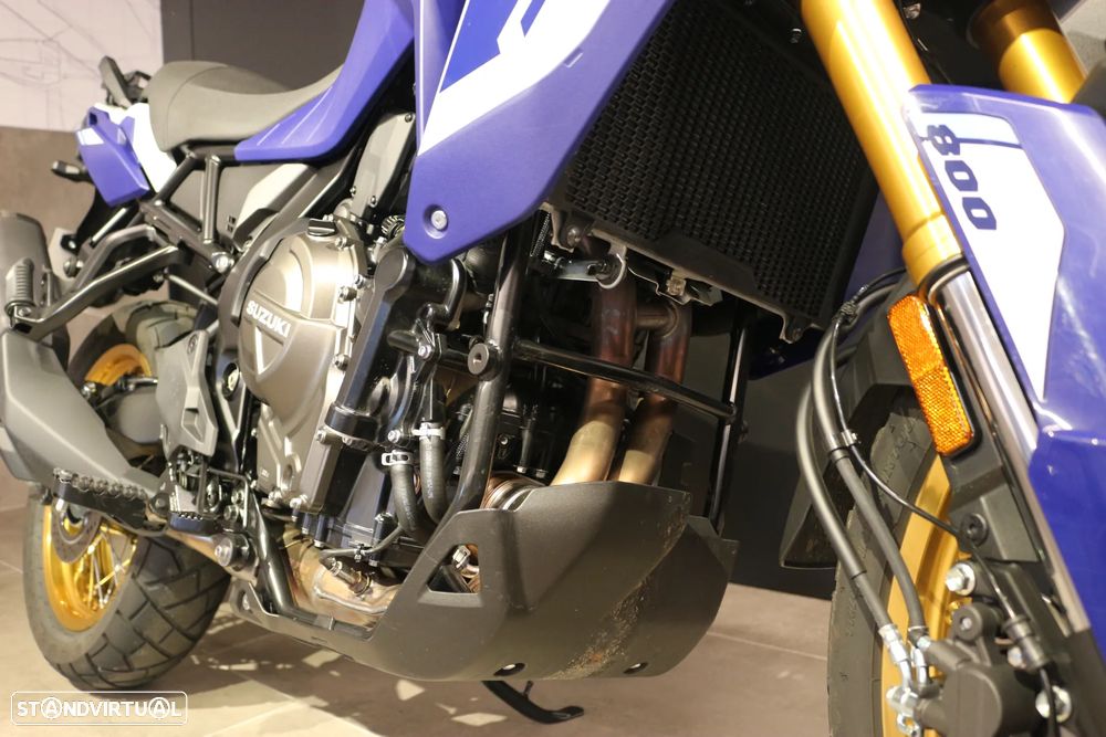 Suzuki DL 800 DE V-STROM - 2