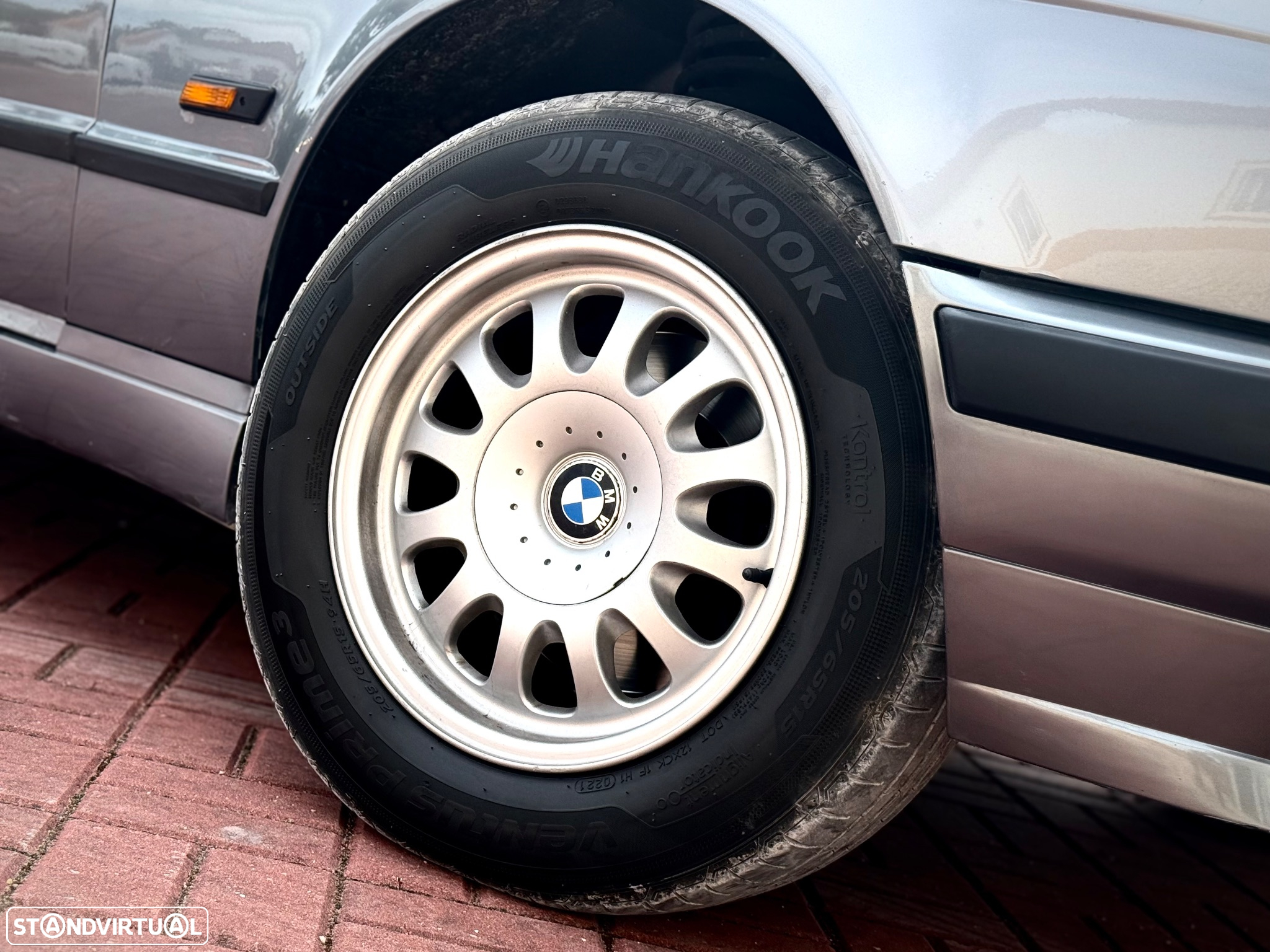 BMW 525 tds A - 11