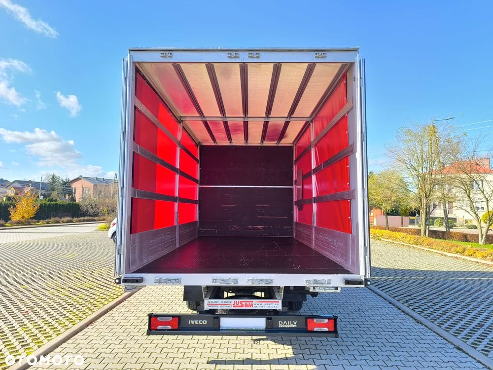 Iveco Daily 50C18 Plandeka, 12 Palet, Sypialnia, Firana+Drzwi z tyłu. - 12