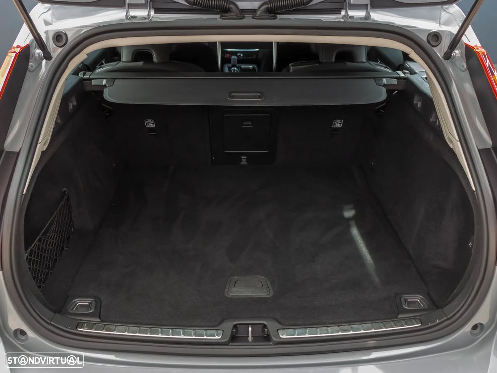 Volvo V60 2.0 T6 AWD TE Essential - 8