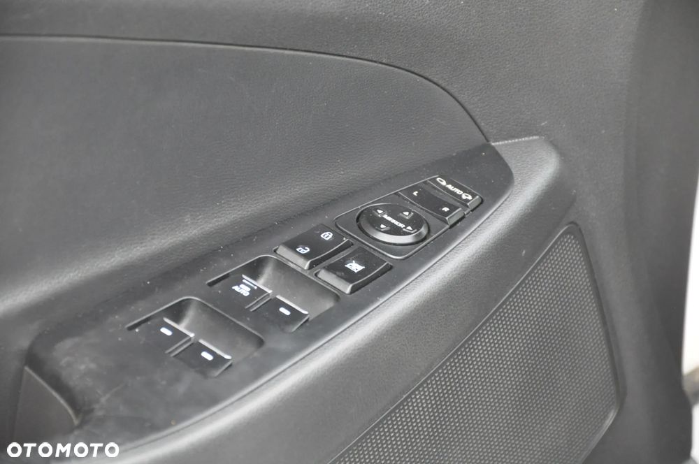 Hyundai Tucson 2.0 CRDi 2WD Trend - 29