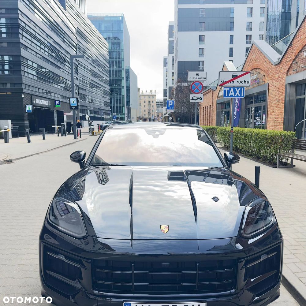 Porsche Cayenne - 1