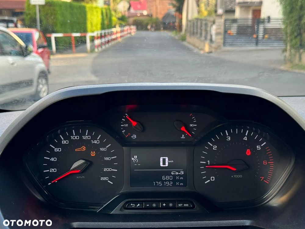 Peugeot Partner - 12