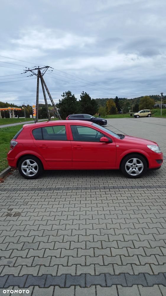 Opel Astra 1.4 Enjoy - 26