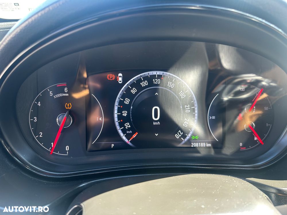 Opel Insignia - 10