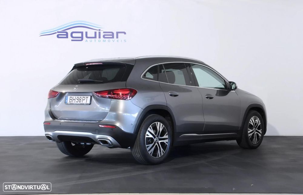 Mercedes-Benz GLA 200 Progressive - 4