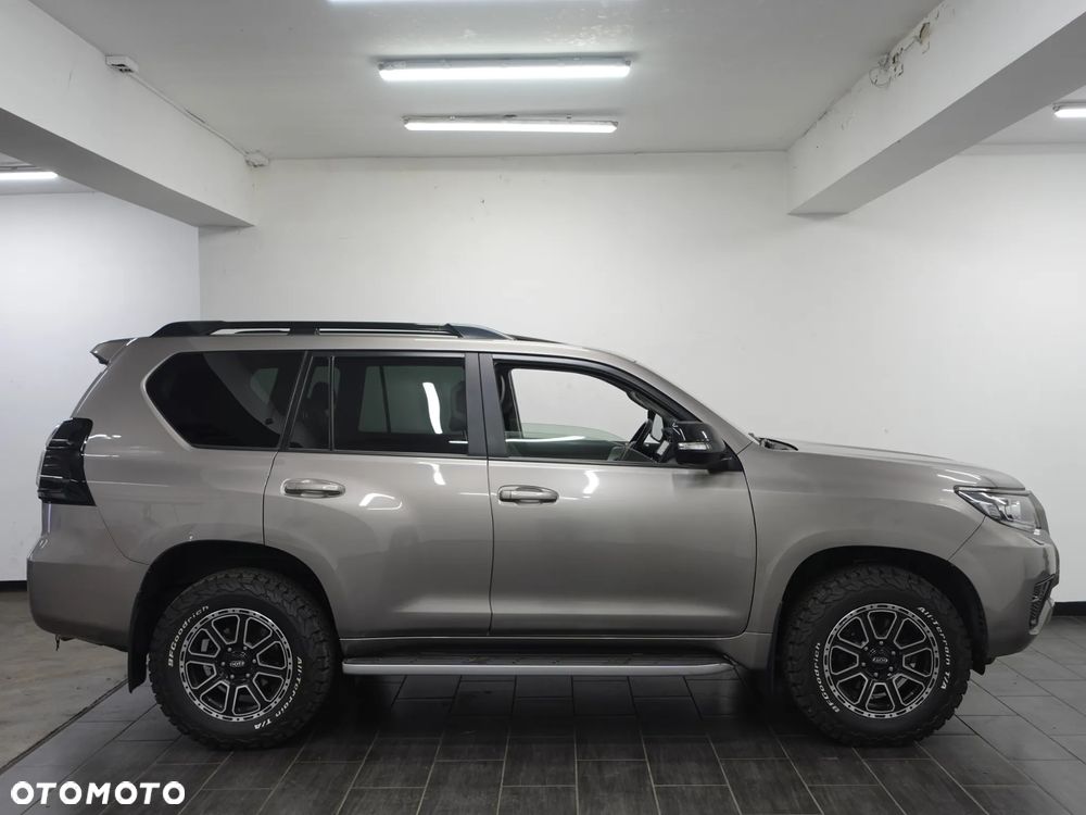 Toyota Land Cruiser 2.8 D-4D Automatik Executive - 6