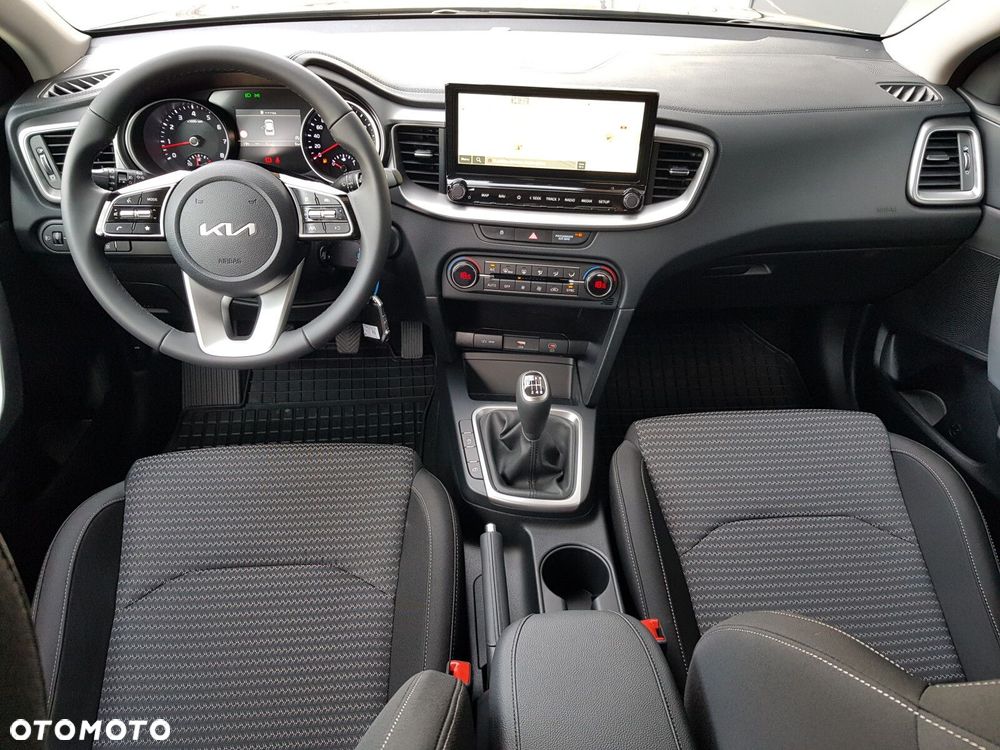 Kia XCeed 1.5 T-GDI M - 14
