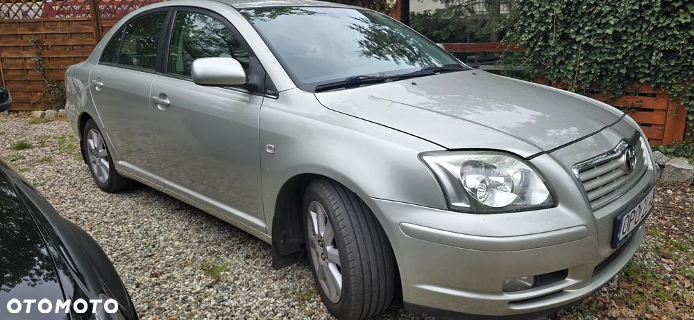 Toyota Avensis 2.0 VVT-i Sol - 4