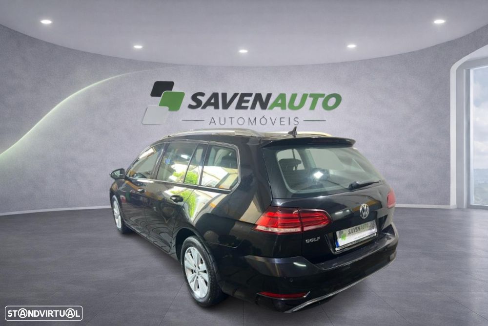 VW Golf Variant 1.6 TDi Confortline - 17