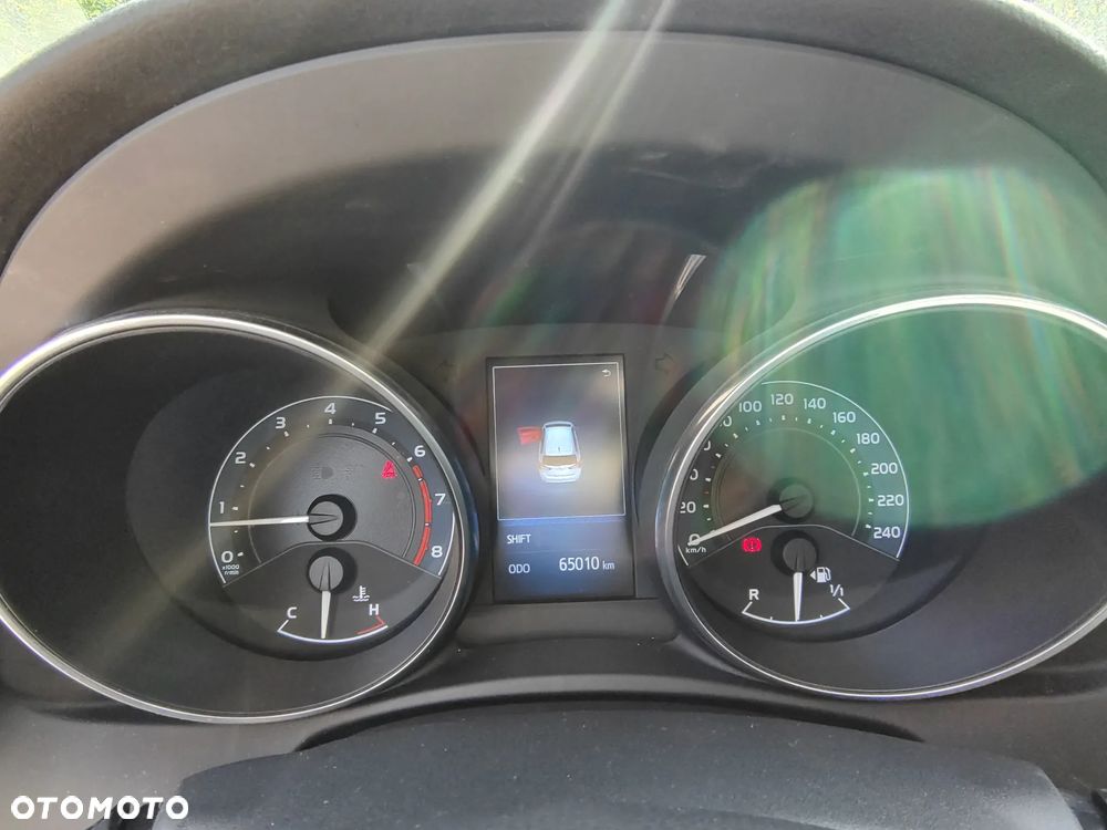 Toyota Auris 1.33 VVT-i Premium - 7