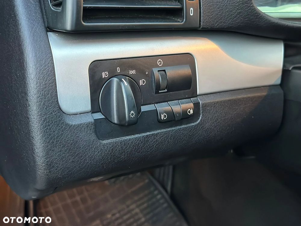 BMW Seria 3 - 25