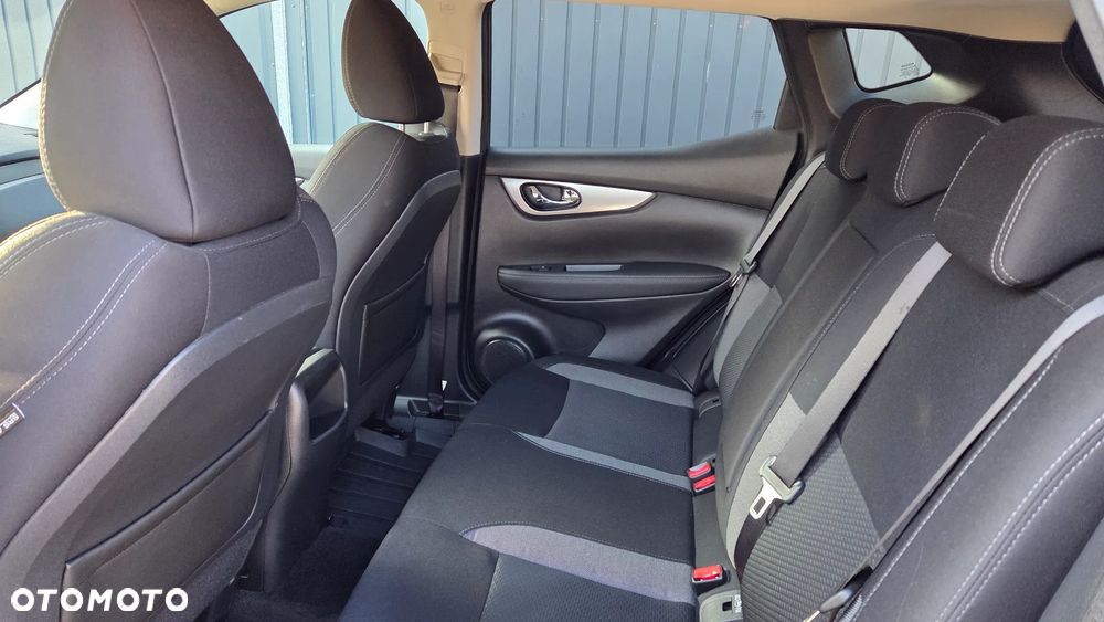 Nissan Qashqai 1.5 dCi N-CONNECTA - 10