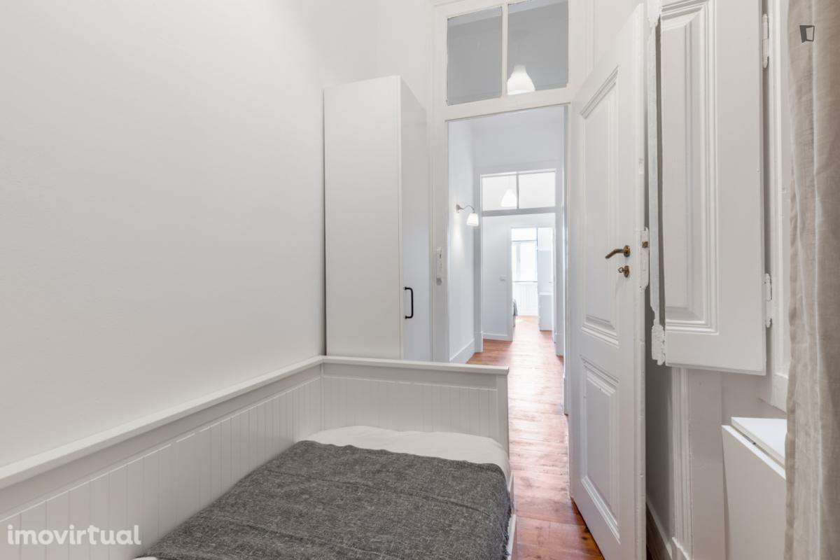 Quarto - localizado em Santos Lisbon - Grande imagem: 4/13