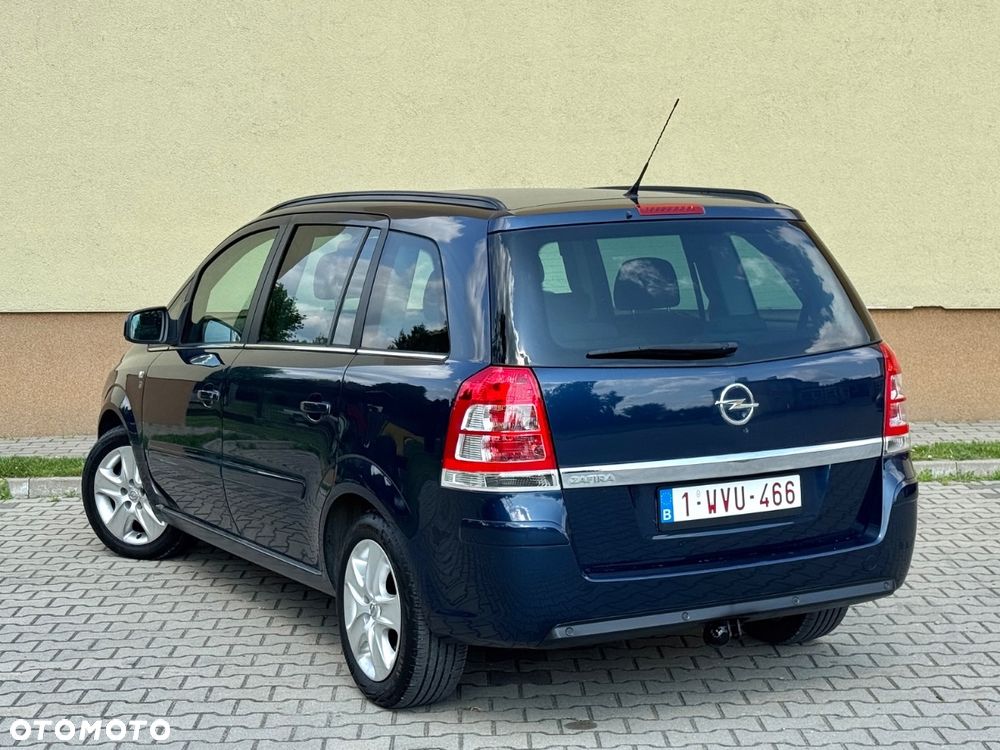 Opel Zafira 1.6 Cosmo - 4
