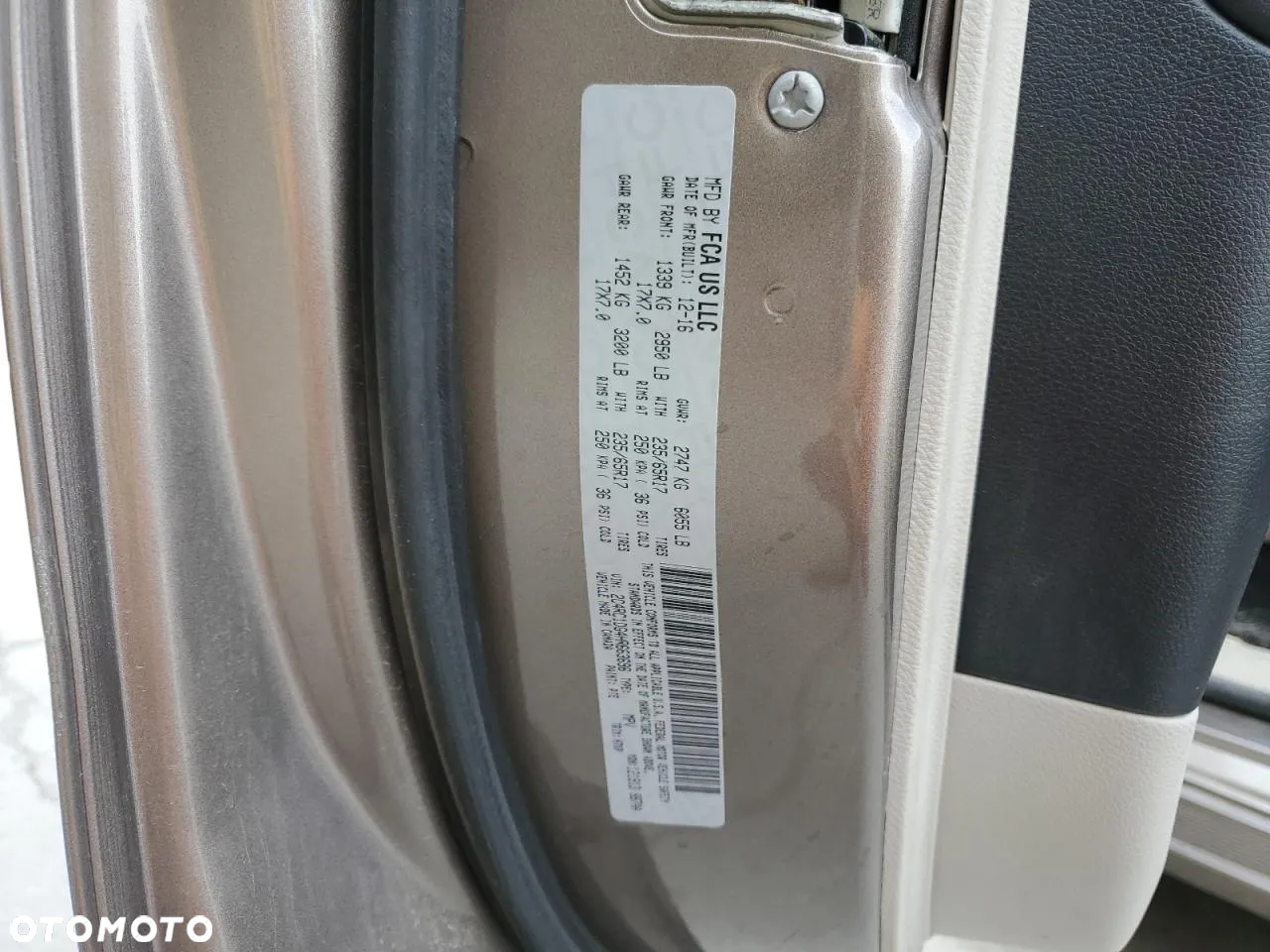 Chrysler Pacifica - 13