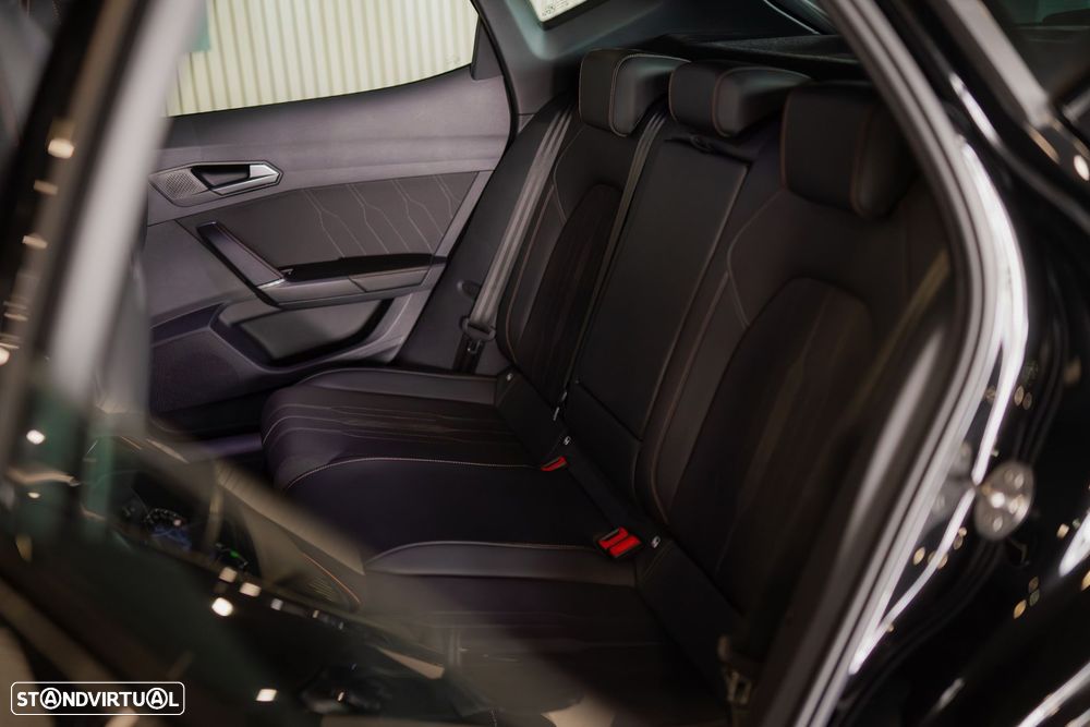 Cupra Formentor 1.4 e-Hybrid DSG VZ - 26