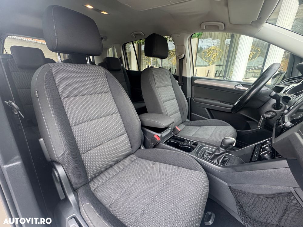 Volkswagen Touran 1.6 TDI SCR (BlueMotion Technology) DSG Comfortline - 9