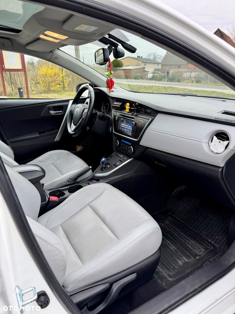 Toyota Auris 1.8 HSD Prestige NAVI - 13