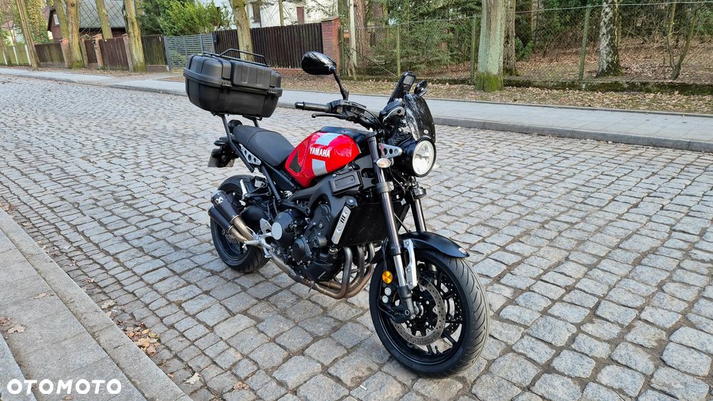 Yamaha XSR - 9