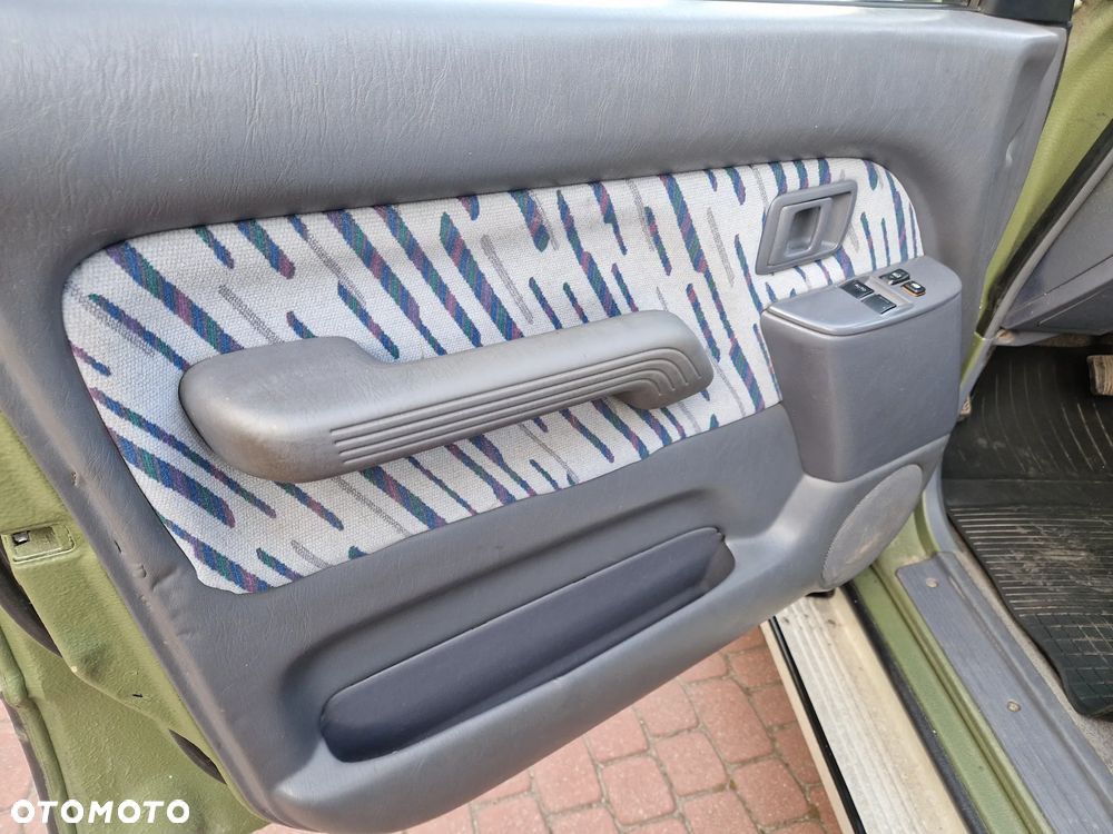 Toyota Land Cruiser - 12