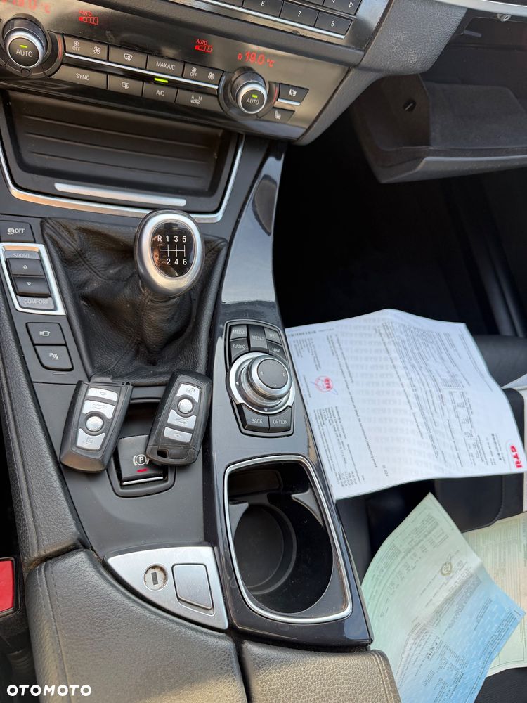 BMW Seria 5 520i Modern Line - 37